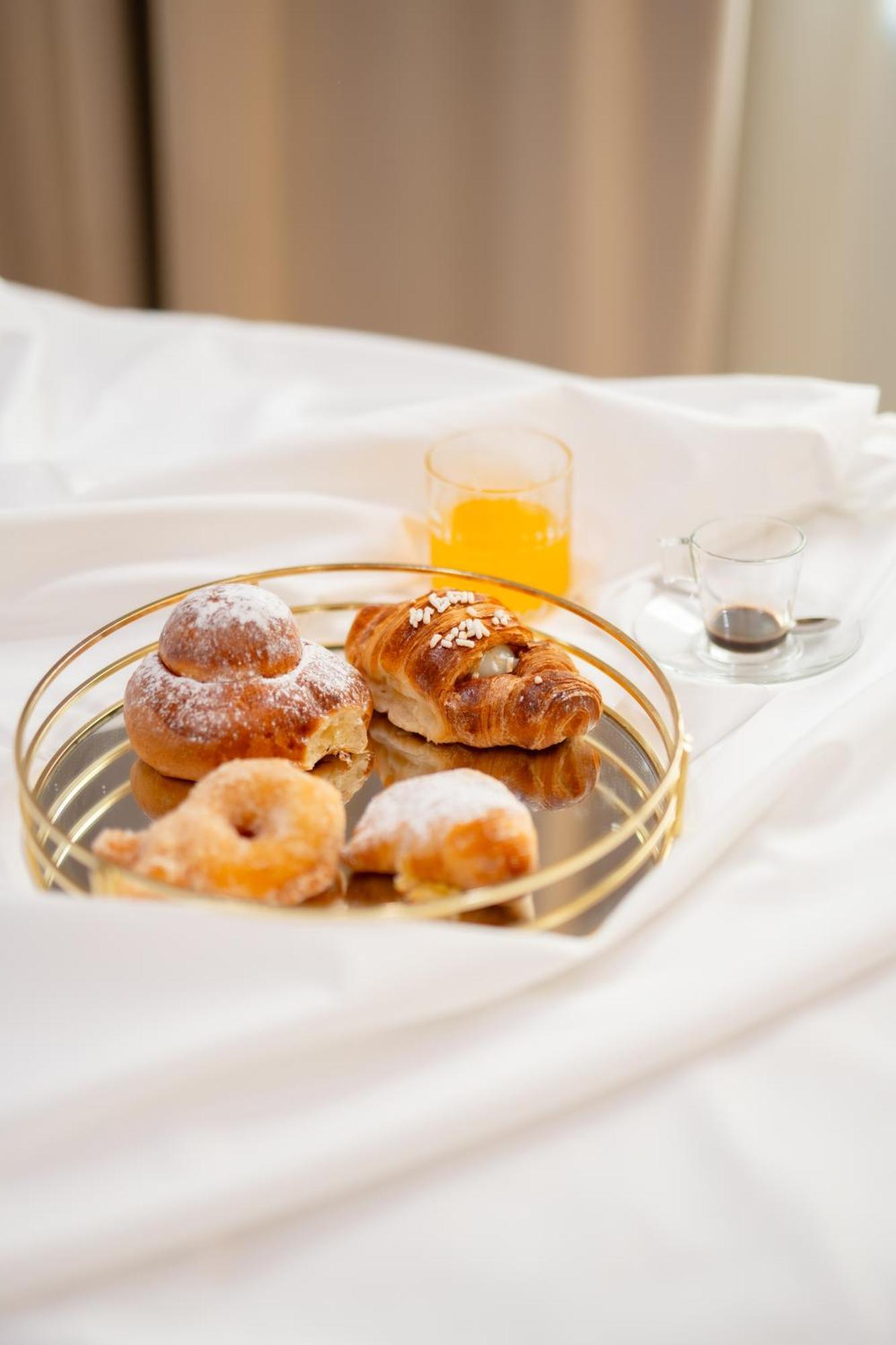 Hotel Piezz' E Sole Neapol Zewnętrze zdjęcie